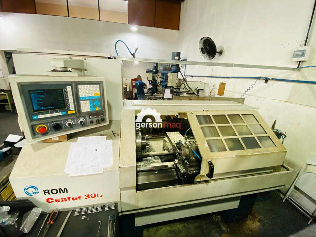 TORNO CNC ROMI CENTUR 30 D 1000 mm ANO 2004 MACH 09